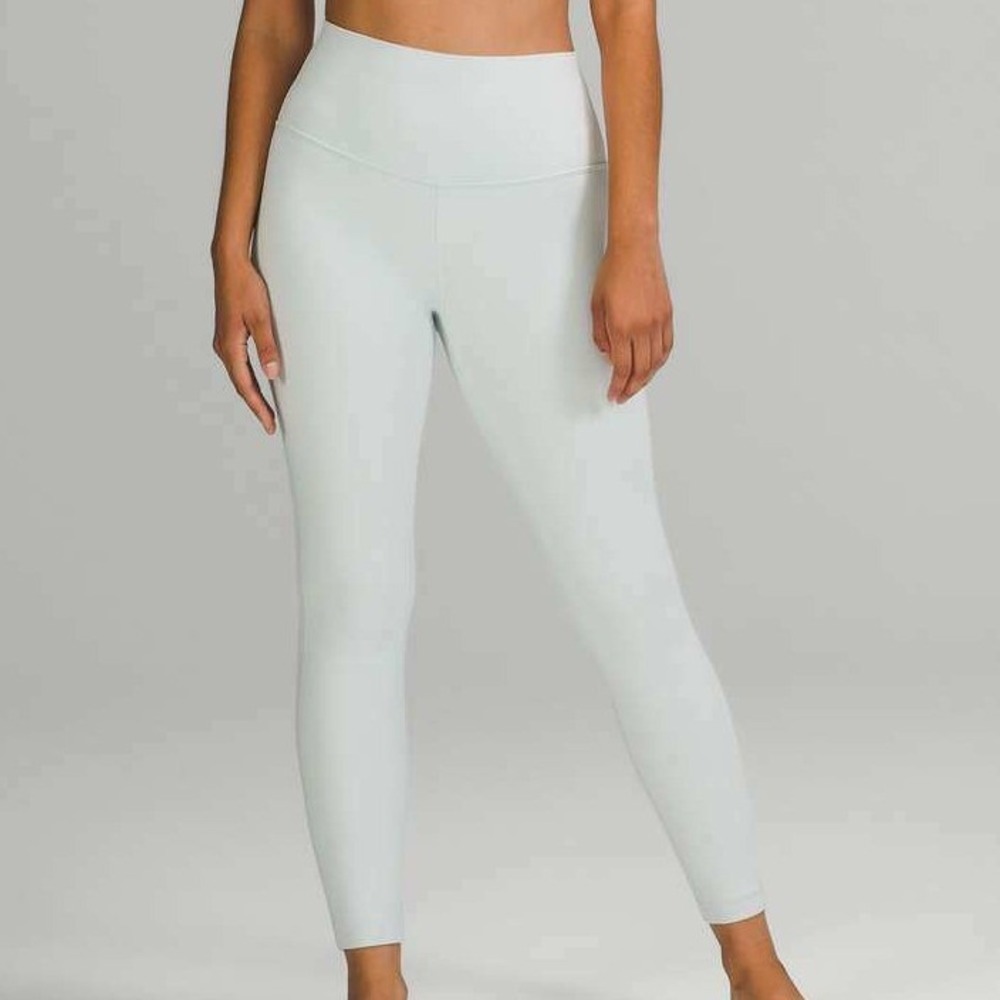 Lululemon Women's 8 Light Blue Align High Rise 25" Leggings Yoga Gym Athleisure
